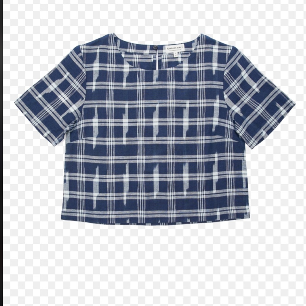 Bridge & Burn Leona Indigo plaid medium top perfect for fall